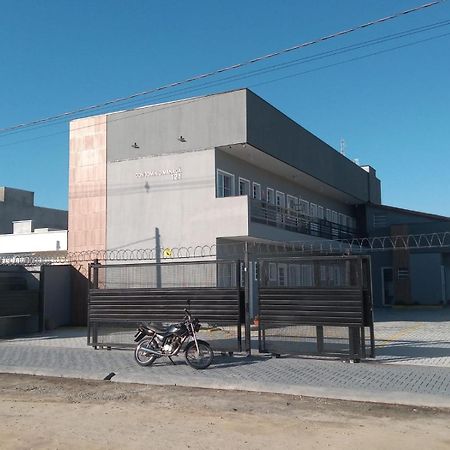 Loft05 Completo Ar Internet Garagem Prox Aparecida E Industrias Apartman Pindamonhangaba Kültér fotó