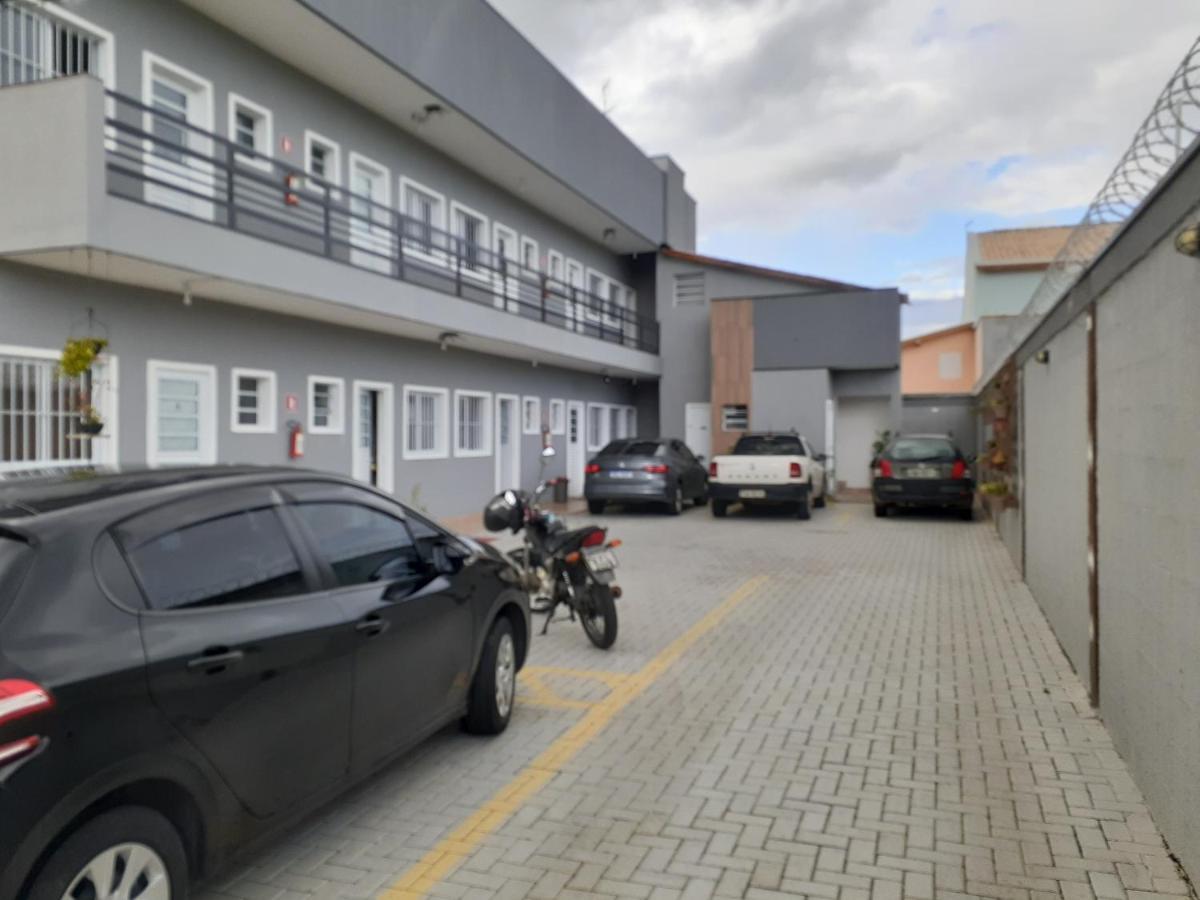 Loft05 Completo Ar Internet Garagem Prox Aparecida E Industrias Apartman Pindamonhangaba Kültér fotó